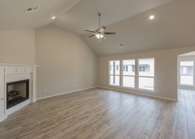 Great Room 10205 S. 231st E. Ave. Broken Arrow, OK 74014 Kincaid In Highland Creek III Move In Ready, Shaw Homes New Home Builder (1)