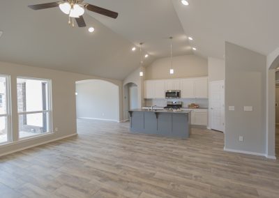 Great Room 10205 S. 231st E. Ave. Broken Arrow, OK 74014 Kincaid In Highland Creek III Move In Ready, Shaw Homes New Home Builder (5)