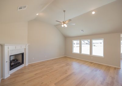 Great Room 15410 S 39th Ct, Shaw Homes, Bixby Meadows Kincaid Move In Ready Home, Bixby Schools, New Homes Bixby (1)