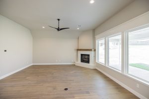 Great Room 2301 Ridge Pine Rd Edmond, Oklahoma Shaw Homes, Preserve At Covell Redford 1 Move In Ready Home, New Construction (2)