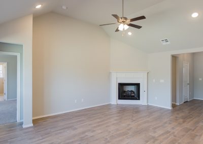 Great Room 23201 E. 101st Pl. S. Broken Arrow, Oklahoma Shaw Homes, Highland Creek Inverness Move In Ready Home (4)