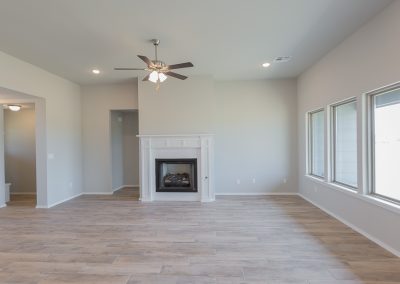 Great Room 3454 E 155th St S Bixby, Oklahoma Shaw Homes, Bixby Meadows Haven P Move In Ready Home, New Construction (3)