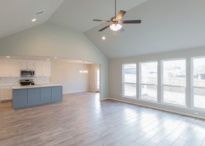 Great Room 8320 NW 151st St Oklahoma City, Oklahoma Shaw Homes Move In Ready Home In Twin Silos Peyton (5)