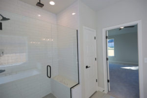 Master Bathroom Shaw Homes 11225 S. Tamarack St. Jenks, OK 74037 Redford 1E Elevation B In Oak Ridge Of Jenks (5)