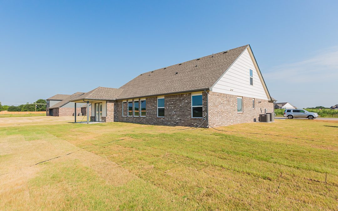 Exterior 3494 E 155th St S Bixby, Oklahoma Shaw Homes, Bixby Meadows Peyton Move In Ready Home, New Construction (8)