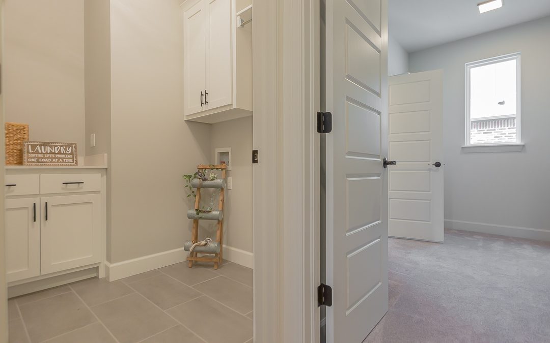 Laundry Room 13012 S. 5th Pl. Jenks, Oklahoma Shaw Homes, Yorktown Birmingham Nottinghill L Move In Ready Home, New Construction (1)