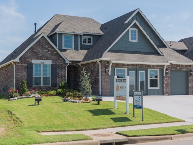 New Homes Tulsa Gallery Exteriors Exterior 3 Front Stonebrook V In Seven Oaks South
